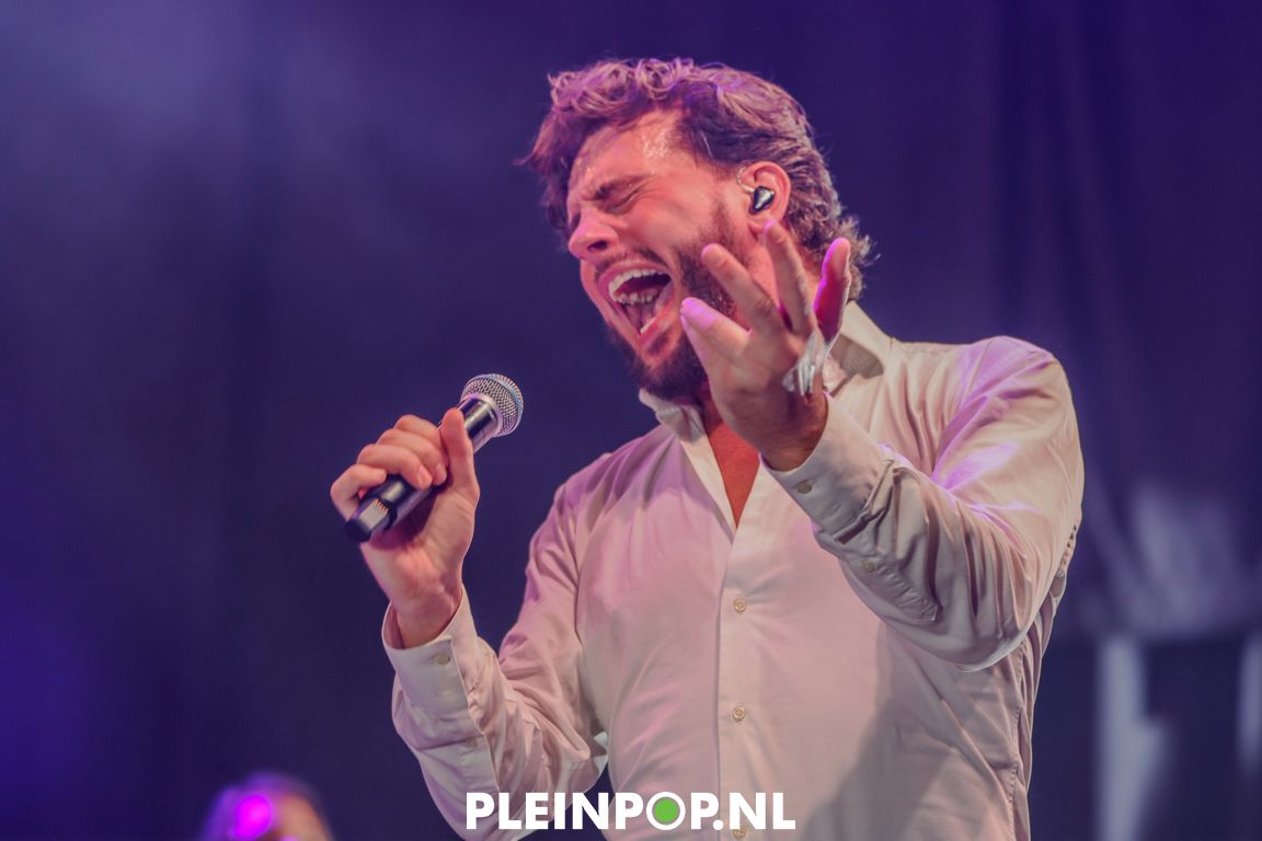 BOUKE & THE ELVIS MATTERS BAND    (50)